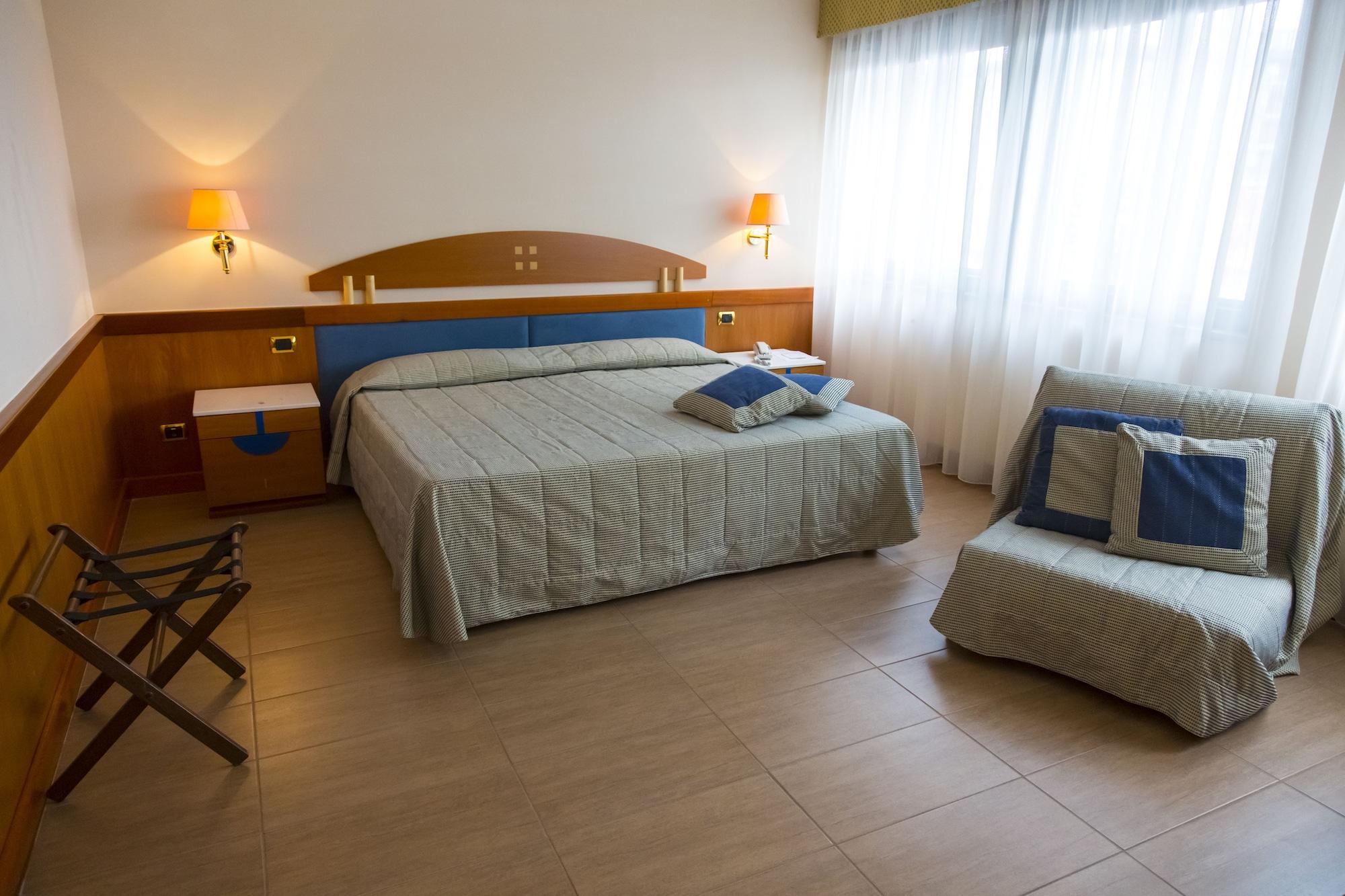 נאפולי Hotel Futura Centro Congressi מראה חיצוני תמונה