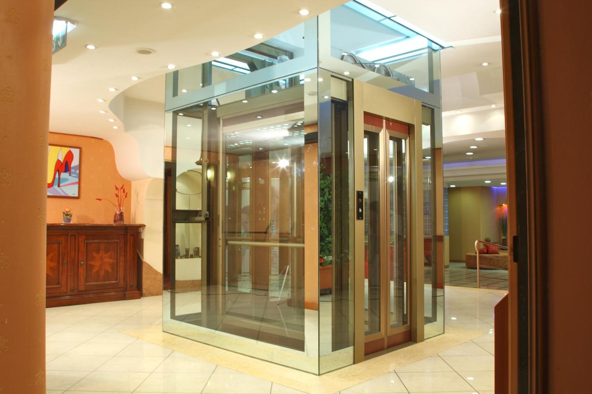 נאפולי Hotel Futura Centro Congressi מראה חיצוני תמונה